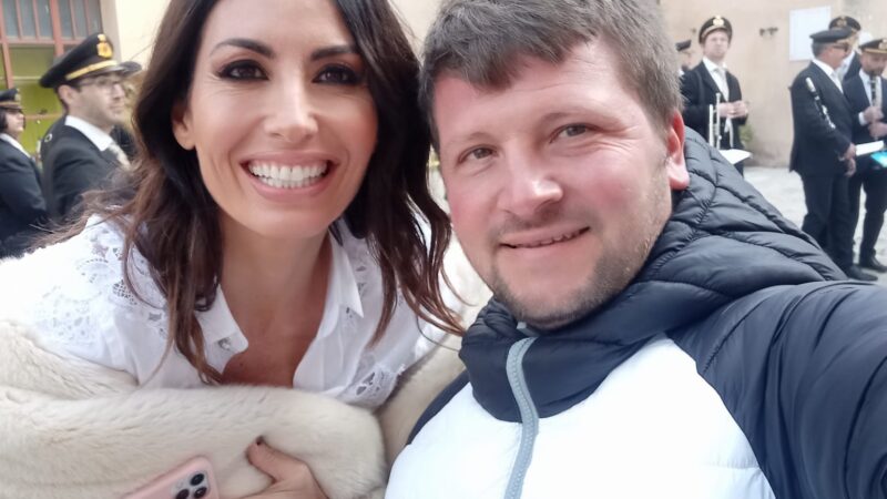 Incontro fortuito con Elisabetta Gregoraci in Puglia per un giovane di Genzano