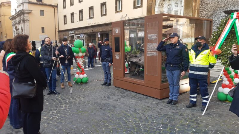 Frascati accoglie la macchina del giudice Falcone in Piazza San Pietro. Presenti tutte le autorità