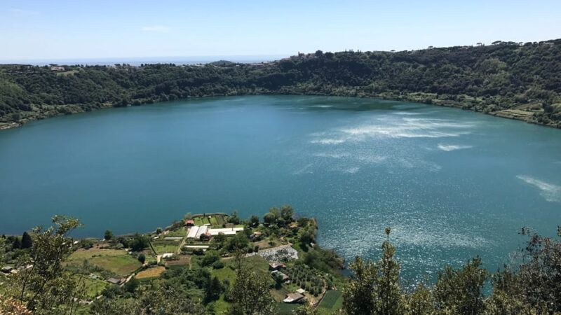 Genzano, il 12 agosto torna la fiaccolata 2022 tra lago, cielo e stelle cadenti