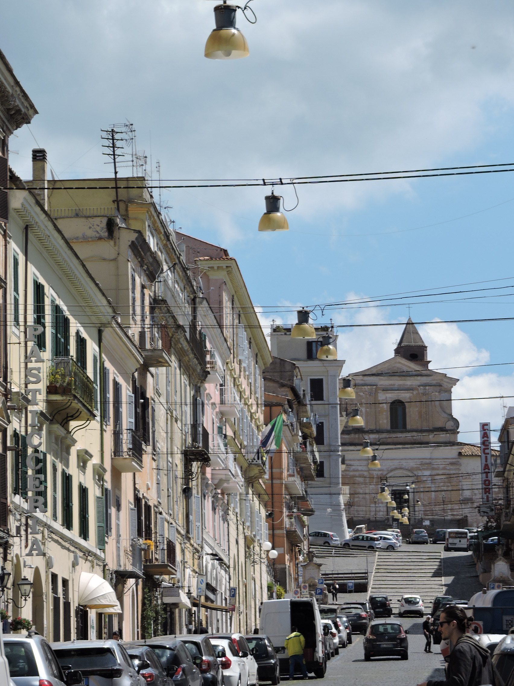 Genzano, consiglio comunale acceso sui molti divieti per il film Fast X. Il sindaco smentisce la chiusura del corso. Ma è riportata nell’ordinanza del 14 aprile