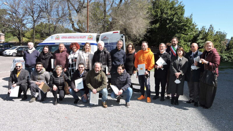 Genzano, presentato stamattina il nuovo pulmino Doblò per il trasporto persone con disabilità al piazzale del Palazzo Cesarini