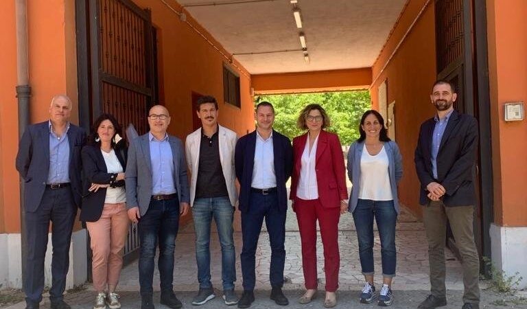 Frascati, edilizia scolastica: la Sindaca Sbardella e l’Assessore alle Politiche Scolastiche Filipponi incontrano i Consiglieri metropolitani al Liceo Classico M.T. Cicerone