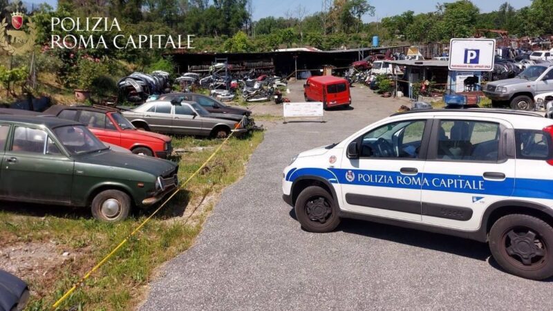 Roma, Polizia Locale sequestra area di oltre 6mila mq nel II Municipio con annessa attività di autodemolizione: denunciate due persone