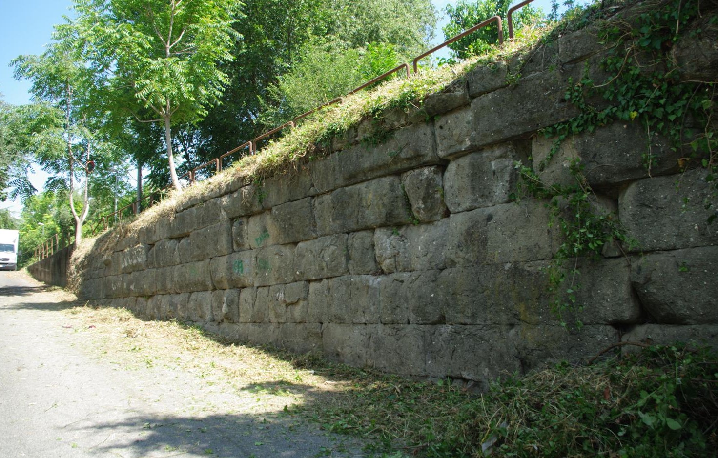 Ariccia, escursione guidata “La Via Appia Antica a piedi – sulle orme di Orazio: Ariccia XVI Miglio”