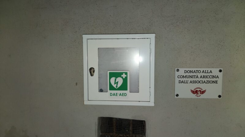 Ariccia, rubato il defibrillatore donato alla città