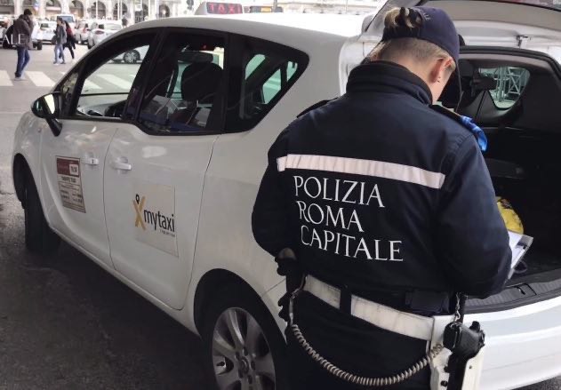 Polizia Locale, contrasto agli illeciti presso gli scali aeroportuali di Ciampino e Fiumicino: mirati controlli contro i furbetti che alterano le tariffe. L’ultimo caso sorpreso ieri a Ciampino￼