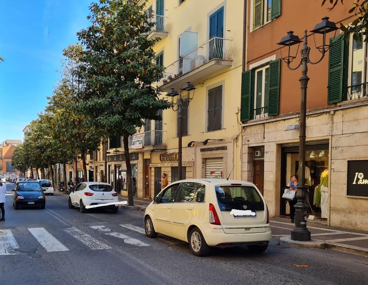 Albano, grave incidente stradale lungo il corso Matteotti