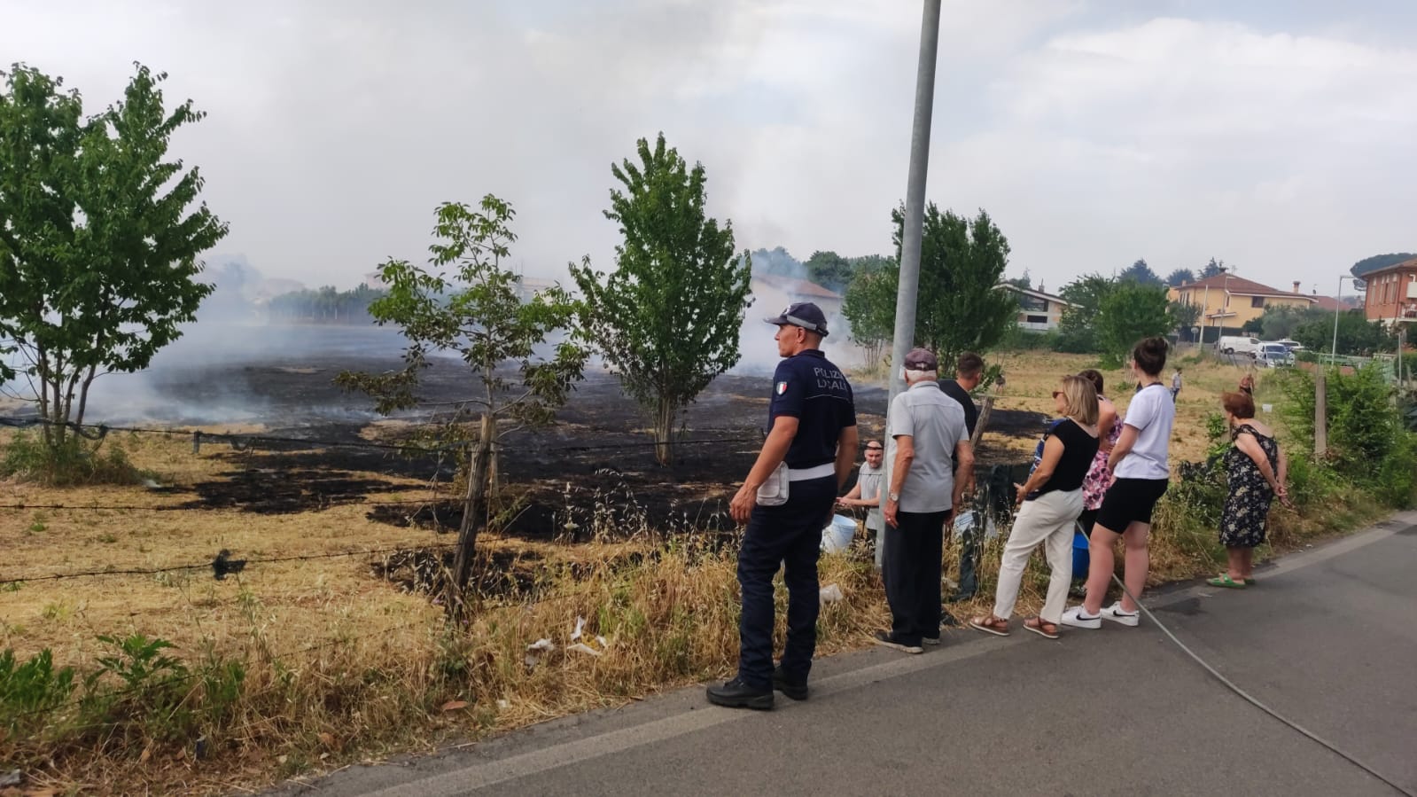 Marino, giornata di devastanti incendi. Ancora al lavoro i soccorritori