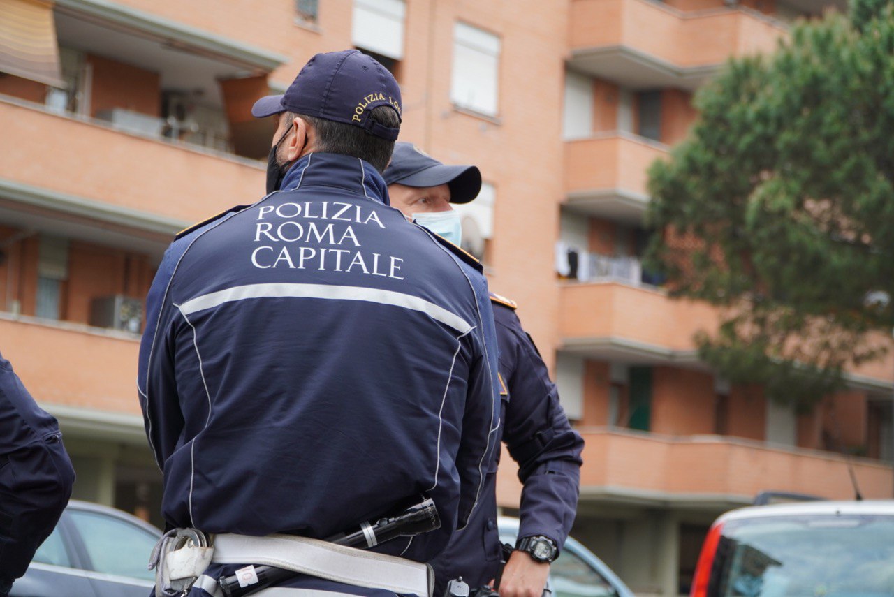 Anzio: terminate le operazioni della Polizia. Censite 56 persone, 6 le denunce per abusi edilizi, occupanti tutti regolari. 