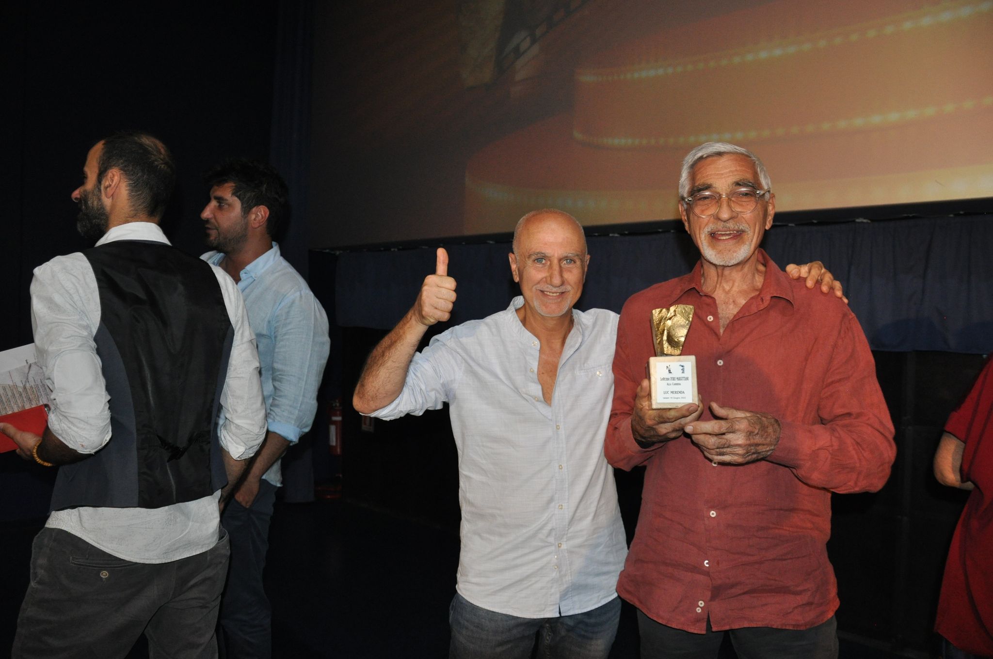 Velletri, consegnati i premi SamPietrini d’oro al cinema teatro Multiplex, premiato anche il grande attore Luc Merenda