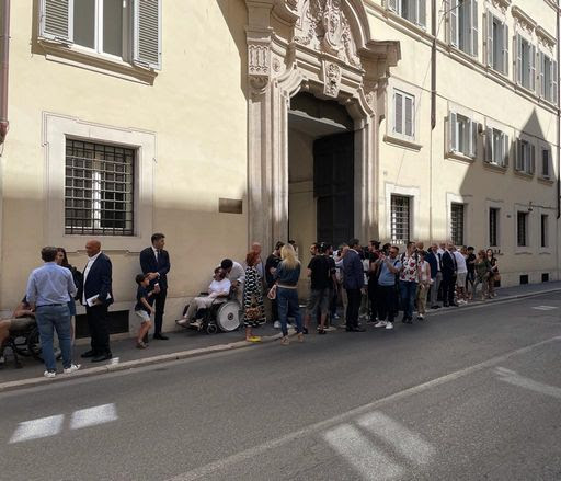 Roma, proteste delle vittime di incidenti stradali: risarcimenti inadeguati alle assicurazioni