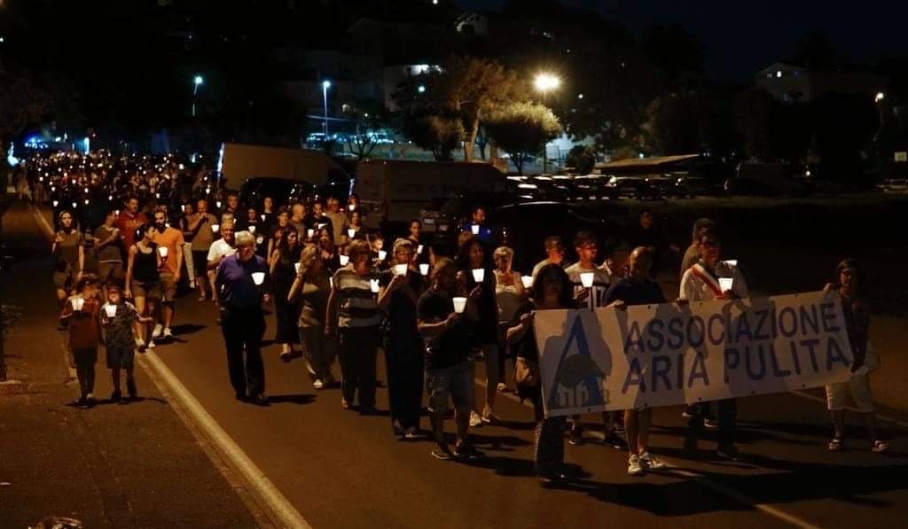 Colonna, grande successo della fiaccolata di domenica 24 luglio organizzata dall’Associazione Aria Pulita