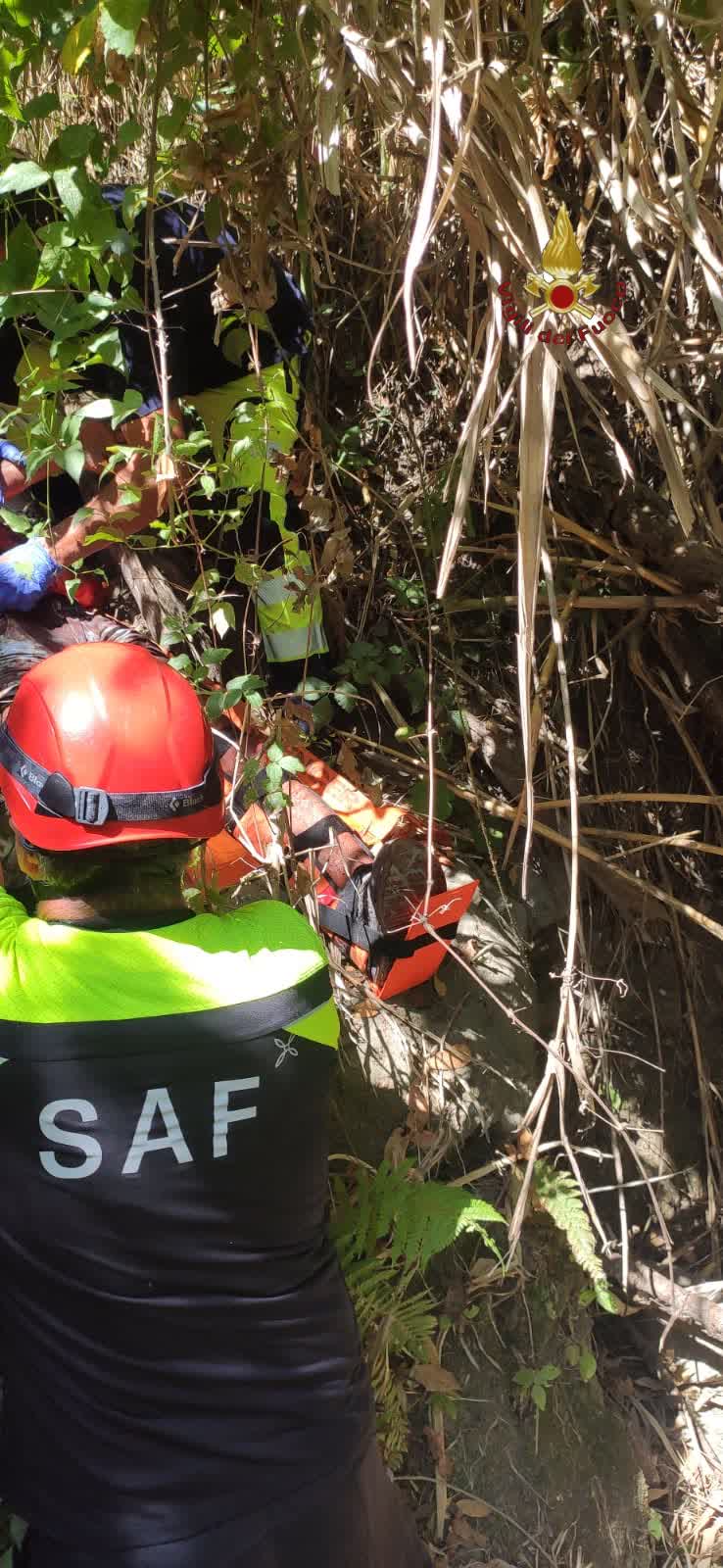 Lago Castel Gandolfo: Pompieri di Frascati in soccorso a una persona