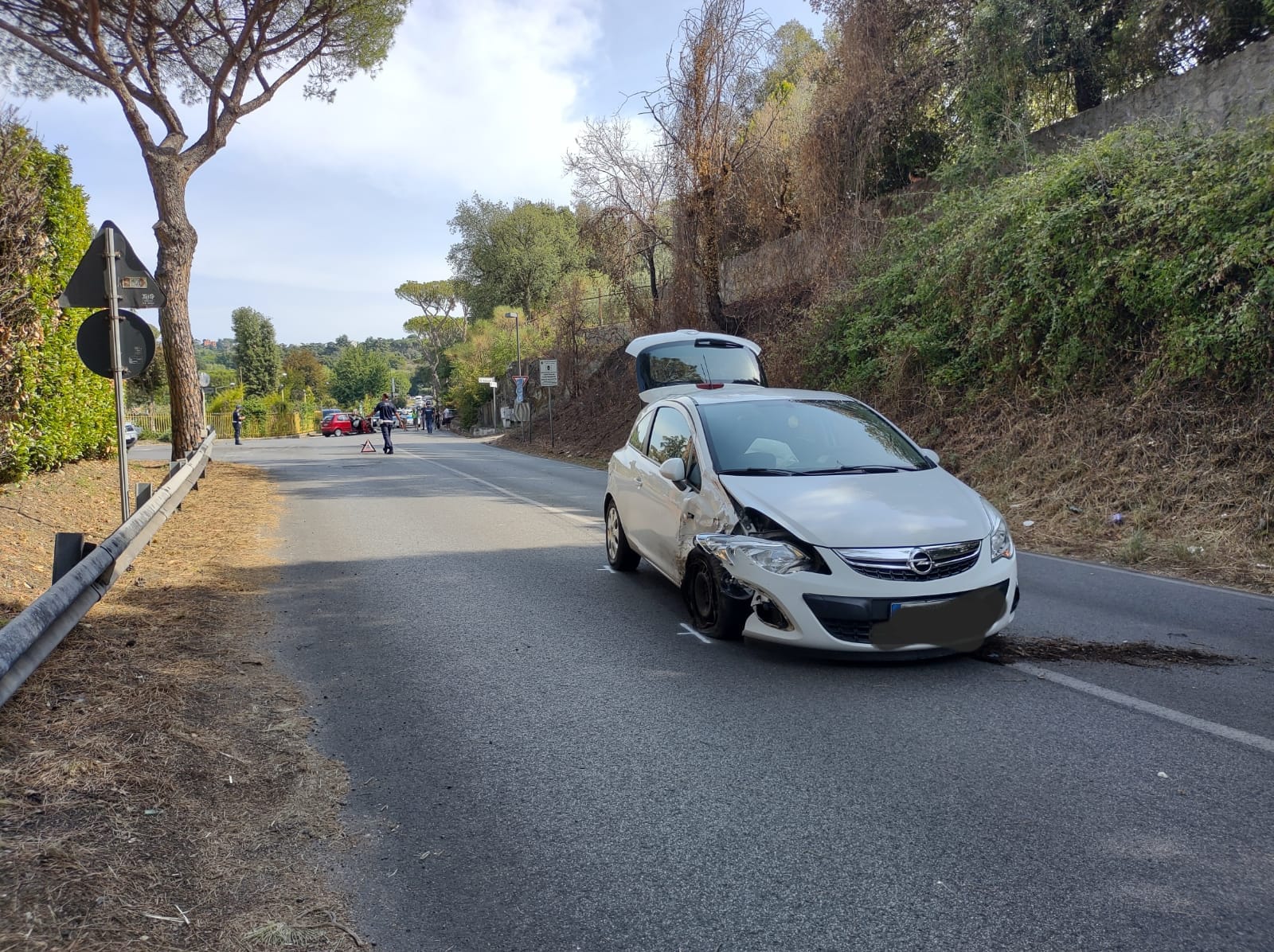 Castelli Romani numerosi incidenti tra il giorno e la notte di Ferragosto con feriti