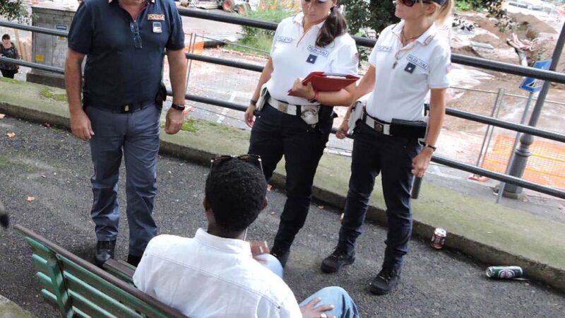 Velletri: Rintracciato e denunciato il rapinatore 17enne che aveva scippato la catenina d’oro a un coetaneo. Operazione polizia di Stato e municipale Velletri