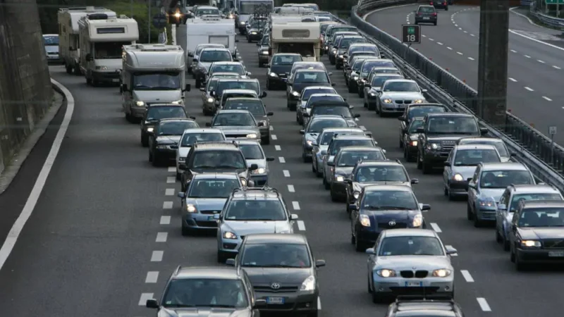 Weekend da bollino nero sulle strade, un italiano su due in viaggio per Ferragosto