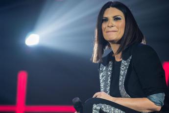 Alluvione Emilia, Laura Pausini: “In ansia per la mia regione e i miei famigliari”