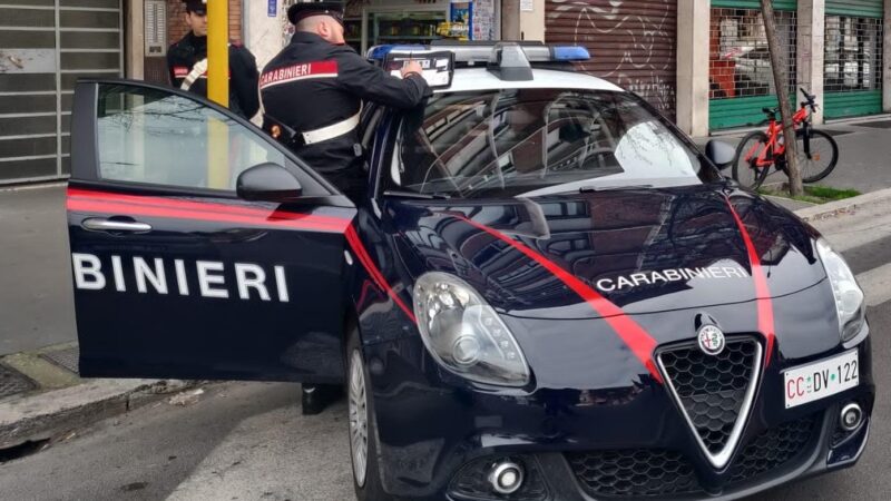 Artena, indagato di avere aggredito e minacciato di morte con una pistola la compagna. Arrestato dai carabinieri