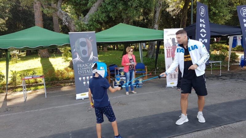 Frascati, il Frascati scherma nel segno della tradizione: domenica la partecipazione alla “Festa dello sport”