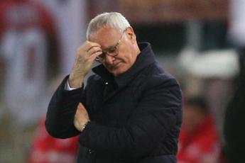 Cagliari-Genoa 2-1, gol di Viola e Zappa: Ranieri sale