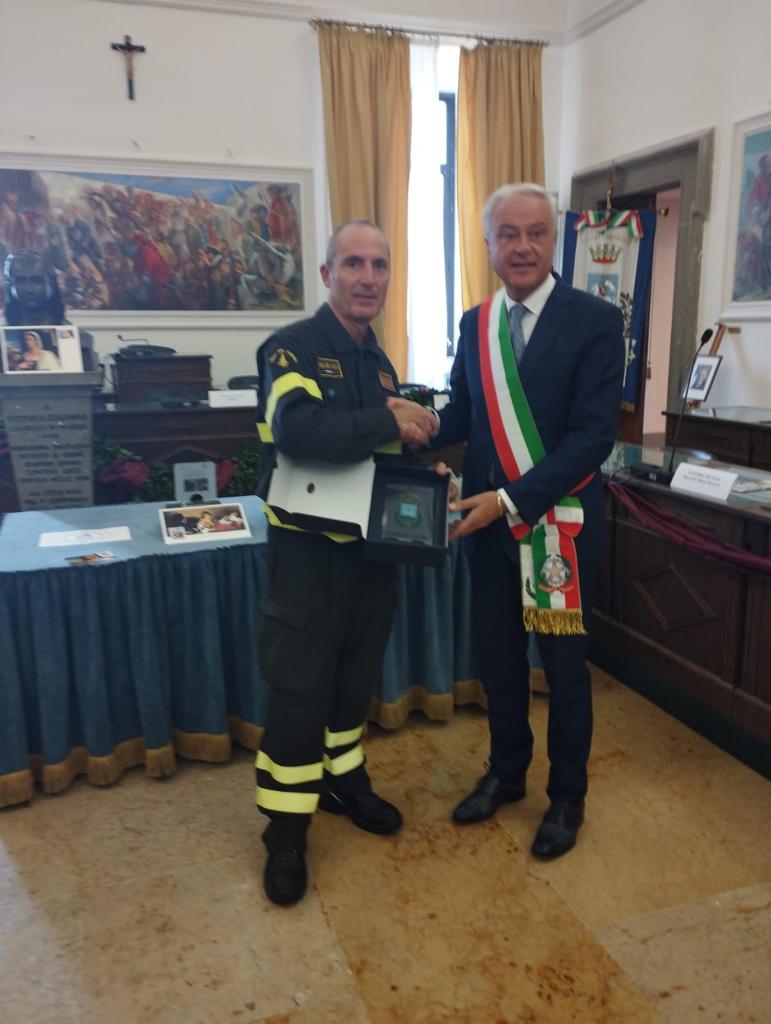 Marino, ultimo giorno di lavoro per il raggiungimento della pensione del capo sede dei Vigili del Fuoco Vincenzo Vitale