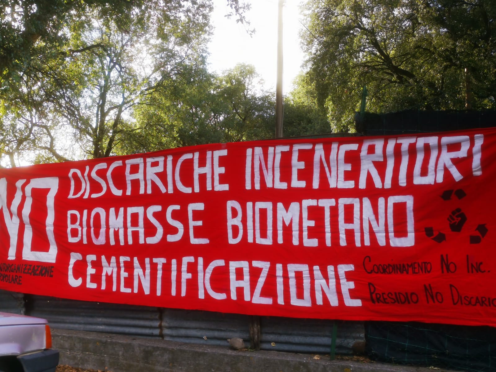 Albano: ieri pomeriggio partecipata assemblea davanti alla discarica organizzata dai No Inc.