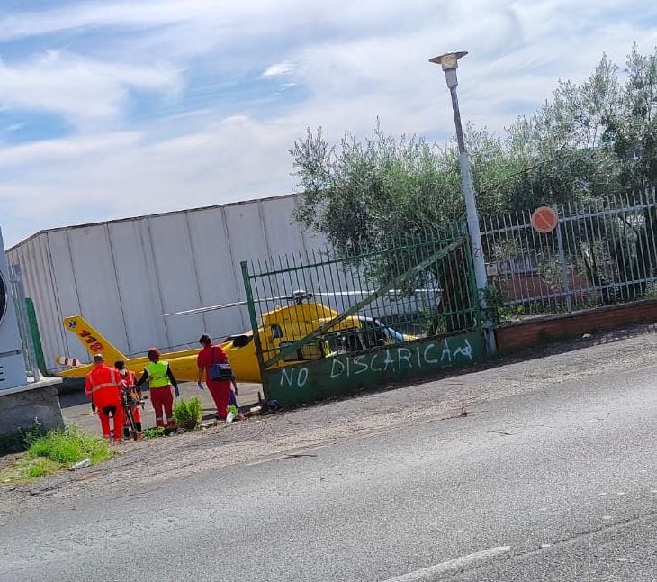 Ariccia, grave incidente stradale in via Cancelliera. Motociclista trasportato in elisoccorso a Roma in codice rosso