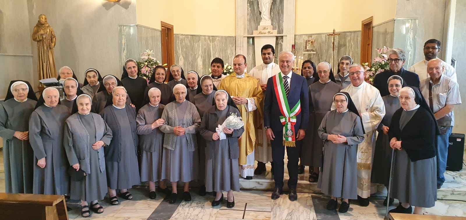 Marino, Suon Maria Luisa compie 100 anni. La visita a sorpresa del Sindaco per gli auguri da parte della città