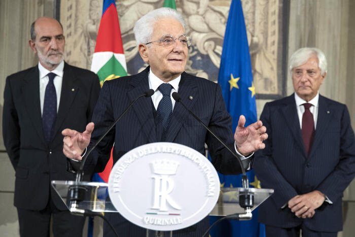 Governo: Da Mattarella l’incarico a Meloni, presentata la lista dei ministri