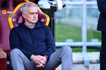 Cremonese-Roma, Mourinho espulso non ci sta