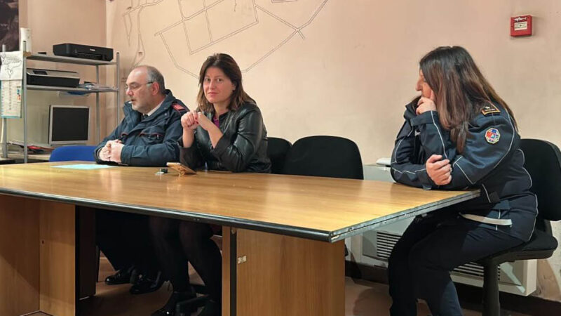 Rocca Priora: Incontro con i carabinieri alla frazione di Colle di Fuori sul tema Truffe agli anziani presso la sede della Scuola dei Contadini