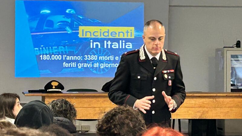 Anzio-Nettuno: Continuano gli incontri nelle scuole superiori con i Carabinieri della locale compagnia