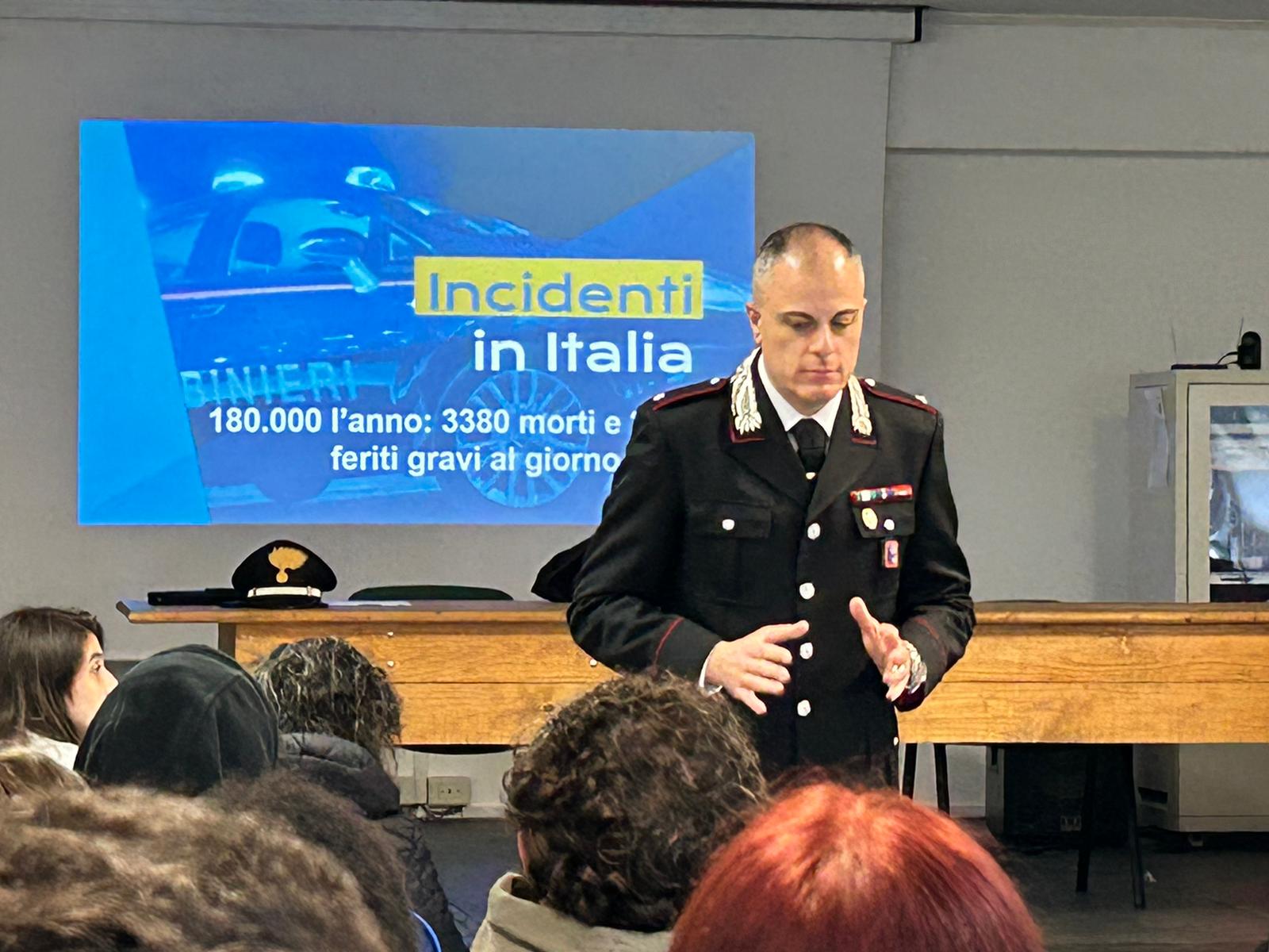 Anzio-Nettuno: Continuano gli incontri nelle scuole superiori con i Carabinieri della locale compagnia