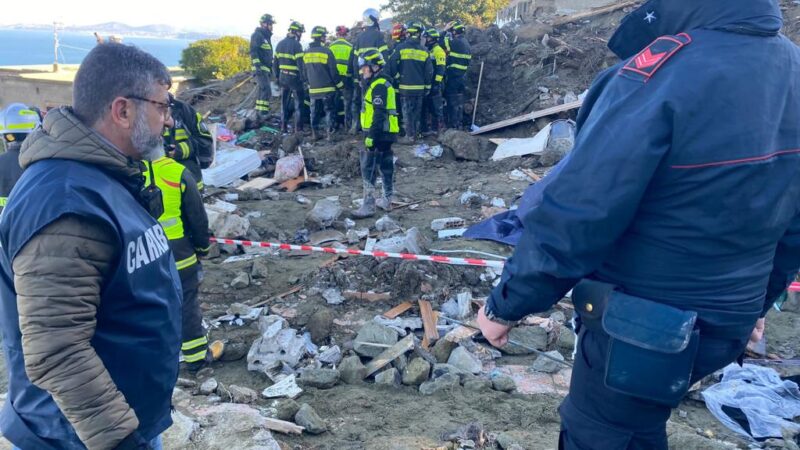 Salgono a otto le vittime della frana a Ischia. Ancora quattro i dispersi