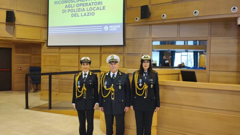 Regione Lazio: Premiati gli agenti delle polizie locali di Roma e provincia per l’impegno durante la pandemia.