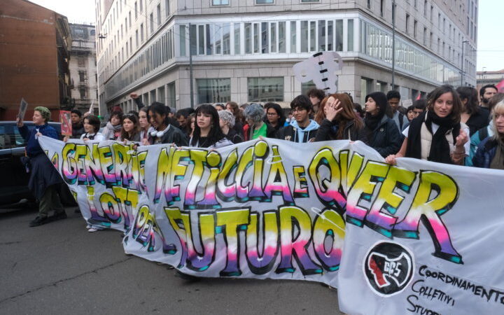 ‘No Melony Day’, studenti e mondo della scuola in piazza contro il nuovo governo