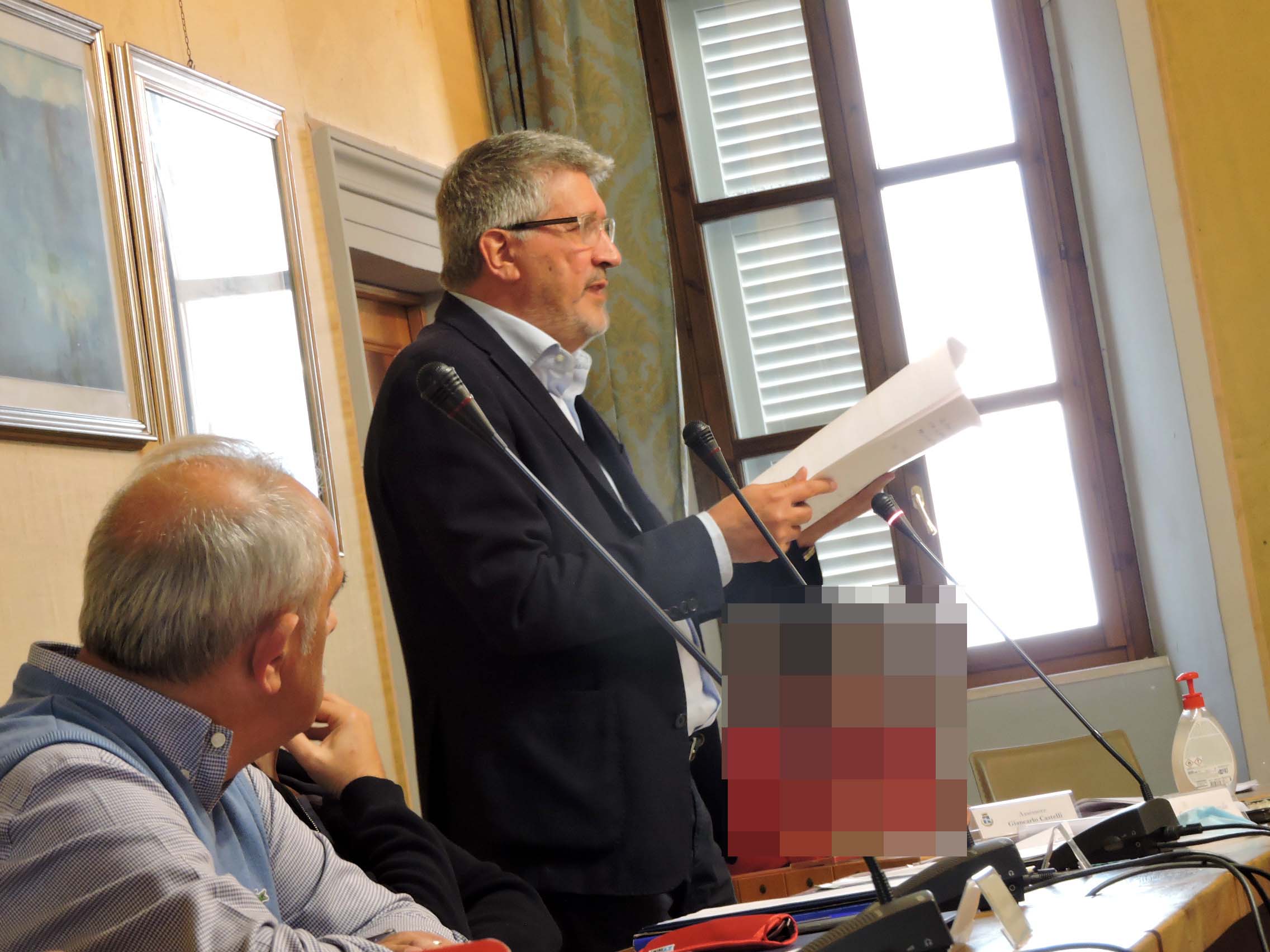 Genzano, Consiglio Comunale a Porte Chiuse, l’Opposizione abbandona l’Aula dopo pochi minuti per una mancata presenza. “Scriveremo al Prefetto e riconvocheremo l’adunanza”