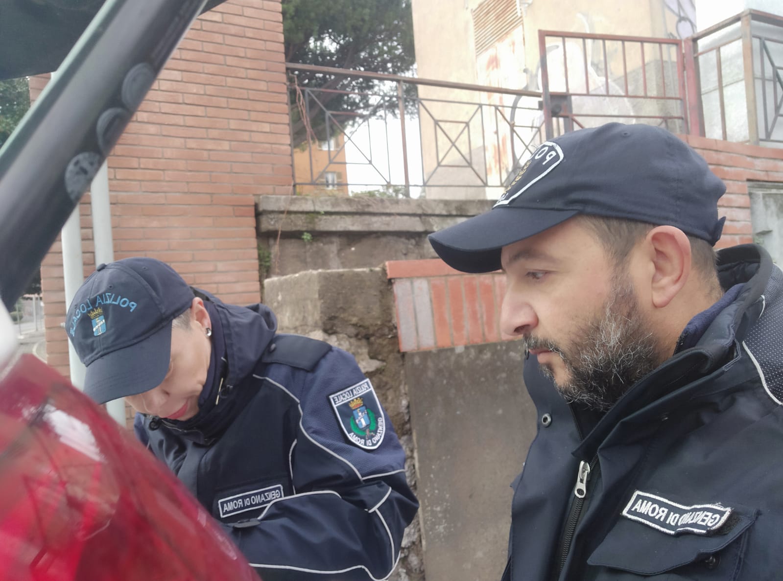 Genzano: Serrati controlli della polizia locale in punti strategici della cittadina per aumentare la sicurezza urbana