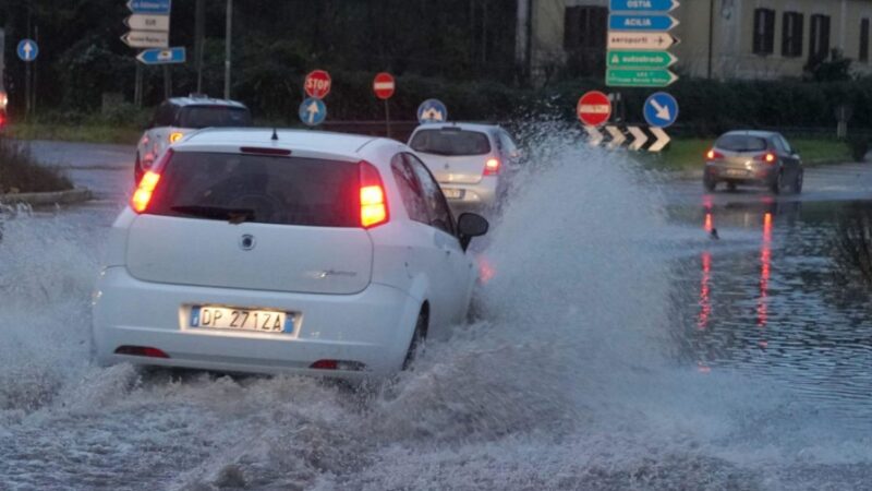 Temporali, neve e freddo: nuova ondata di maltempo durante il ponte dell’Immacolata