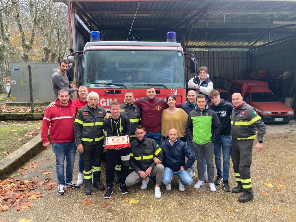 Montelanico, i futuri pompieri volontari che stanno facendo il corso a Capannelle hanno partecipato al pranzo di Santa Barbara