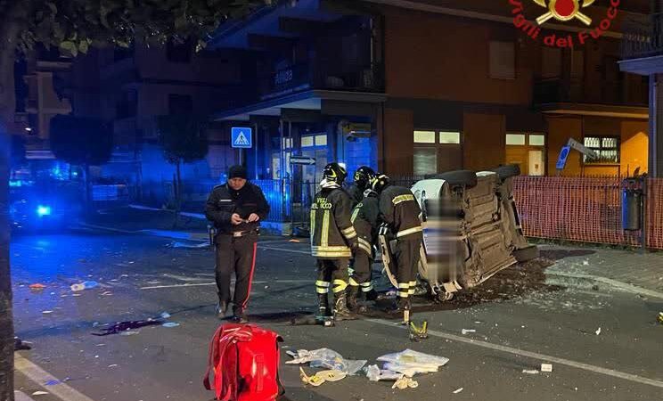 Roma, Fonte Nuova, incidente stradale in via Nomentana: morti 5 ragazzi