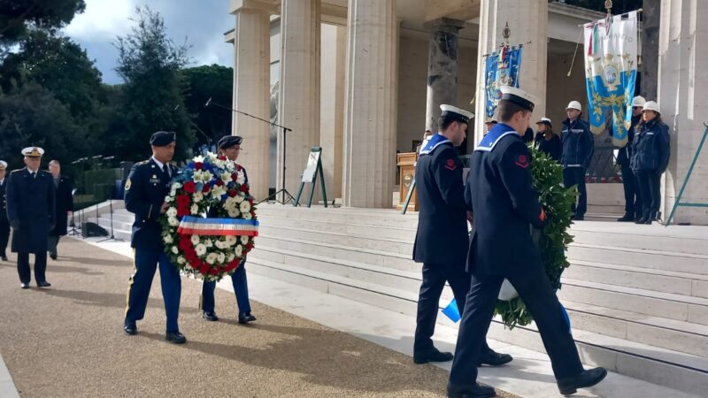 Nettuno, si sono tenute in mattinata al cimitero americano le celebrazioni per il 79esimo sbarco del 1944. Presenti i sindaci dei Castelli