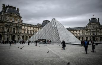 Louvre, il costo del biglietto aumenterà di 5 euro