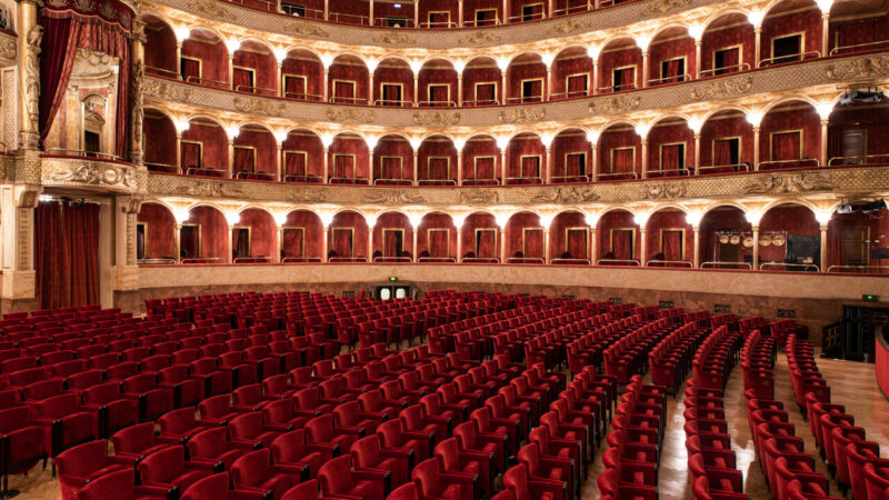 Roma – Amore, inganni e gelosia tornano sul palco del Teatro dell’Opera in “L’Elisir d’amore”