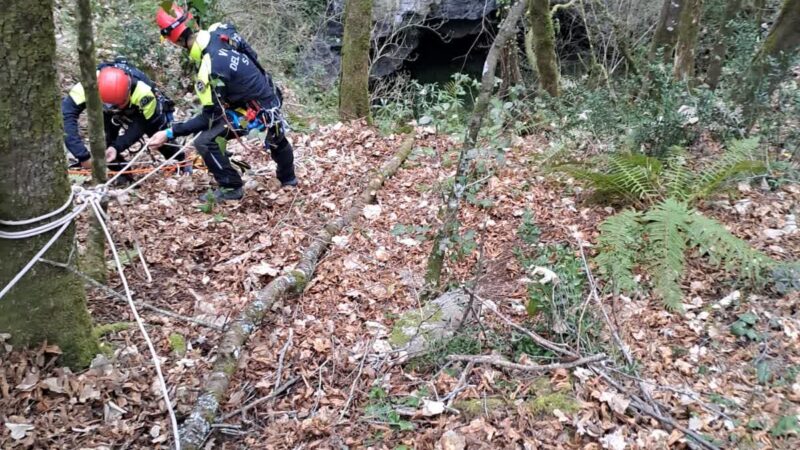 Rocca di Cave: I vigili del fuoco in soccorso di due escursionisti caduti in un dirupo