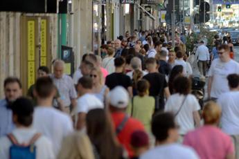 Covid oggi Italia, 23.730 casi e 212 decessi in ultima settimana