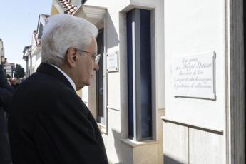 Mafia, Mattarella: “E’ violenza e viltà. Don Diana eroe dei nostri tempi”