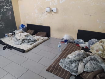 Migranti Crotone, la testimonianza: “Panchine come letti per i sopravvissuti”