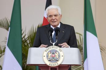 Migranti, Mattarella: “Serve lucida e sistemica azione Ue”