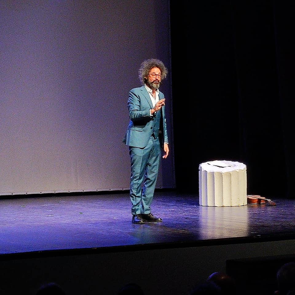 Velletri, Simone Cristicchi fa sold out e conclude alla grande la stagione del Teatro Artemisio-Volonté